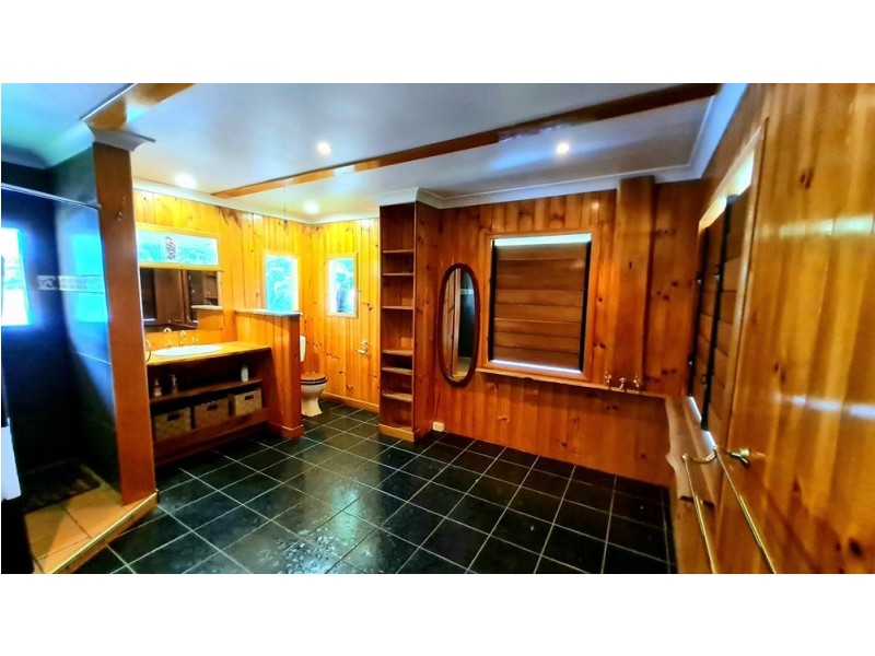 291-293 McCoombe Street, Mooroobool QLD 4870