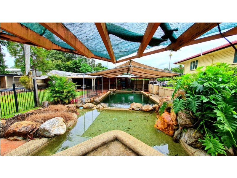291-293 McCoombe Street, Mooroobool QLD 4870