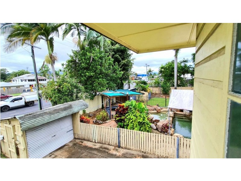 291-293 McCoombe Street, Mooroobool QLD 4870
