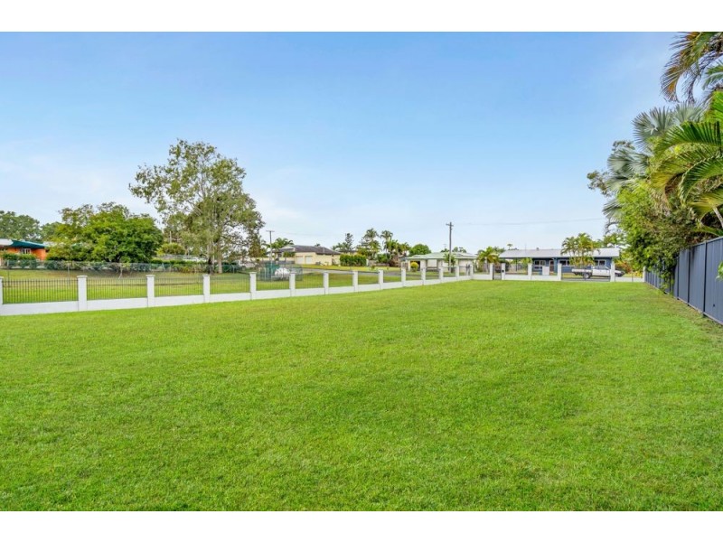 2 Albert Street, Cardwell QLD 4849