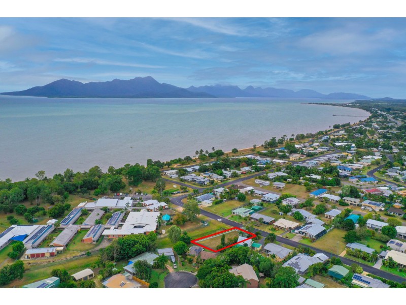 2 Albert Street, Cardwell QLD 4849
