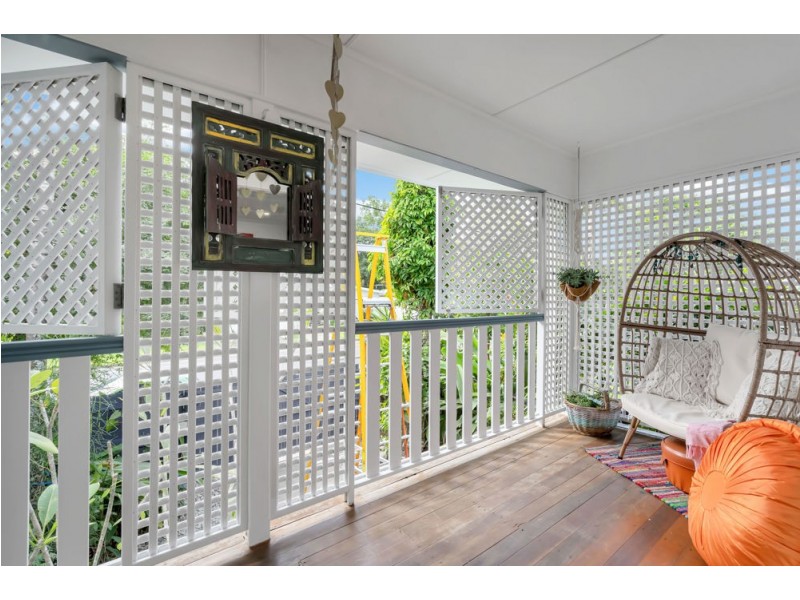 153 Greenslopes St, Edge Hill QLD 4870