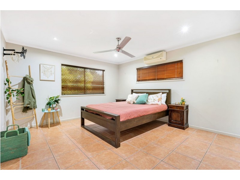 154 Woodward Street, Edge Hill QLD 4870