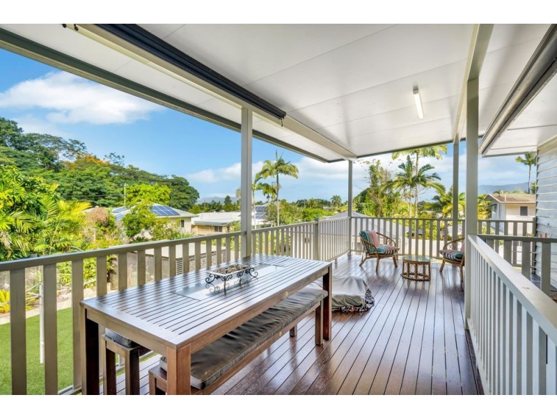 22 Junction Street, Edge Hill QLD 4870
