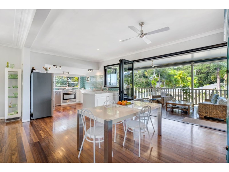 22 Junction Street, Edge Hill QLD 4870