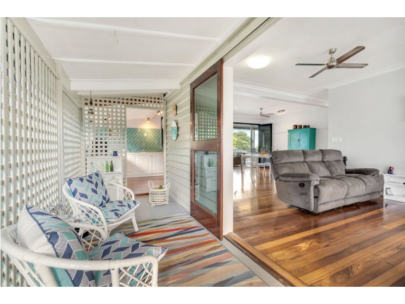 22 Junction Street, Edge Hill QLD 4870