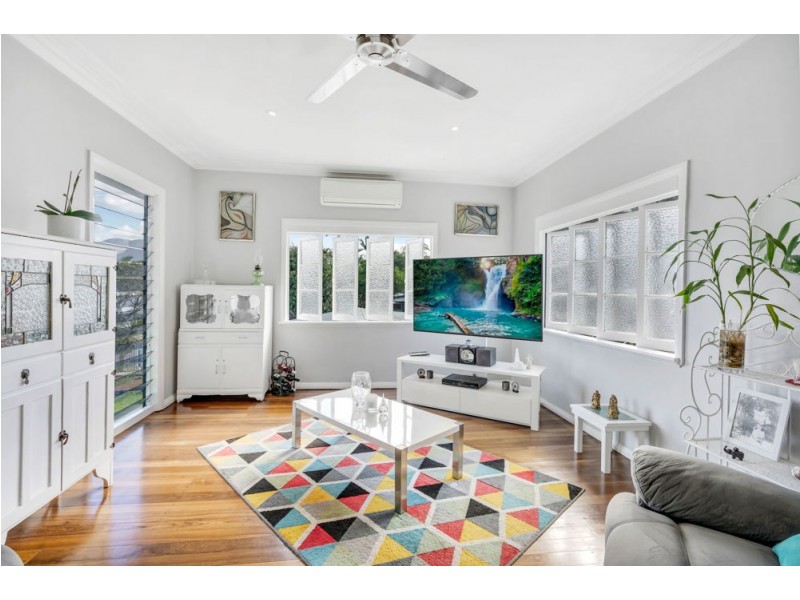 22 Junction Street, Edge Hill QLD 4870