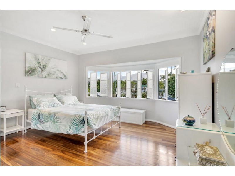 22 Junction Street, Edge Hill QLD 4870