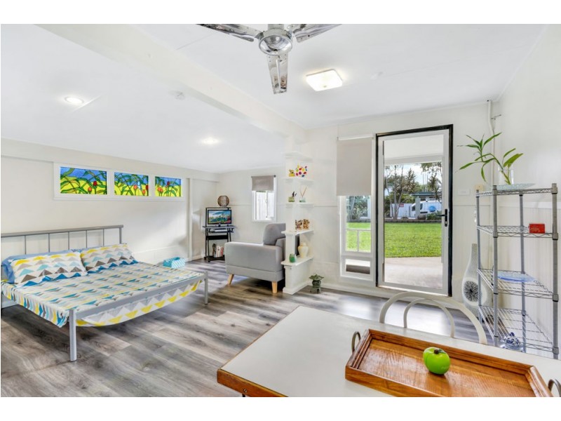 22 Junction Street, Edge Hill QLD 4870