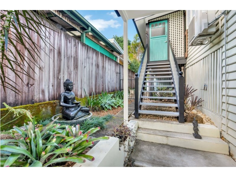 22 Junction Street, Edge Hill QLD 4870
