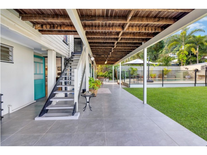 22 Junction Street, Edge Hill QLD 4870