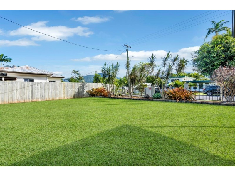 22 Junction Street, Edge Hill QLD 4870