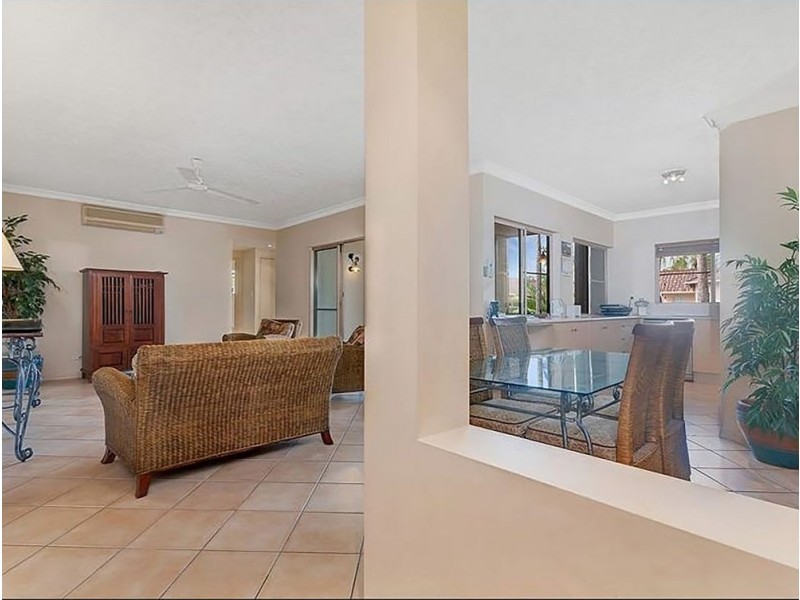 705/373-379 McLeod Street, Cairns North QLD 4870