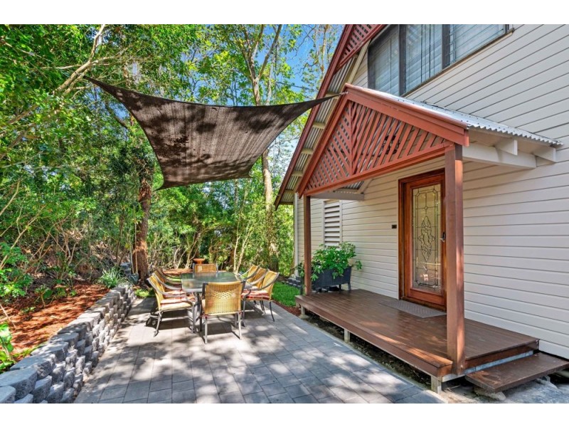 302 Toogood Road, Bayview Heights QLD 4868