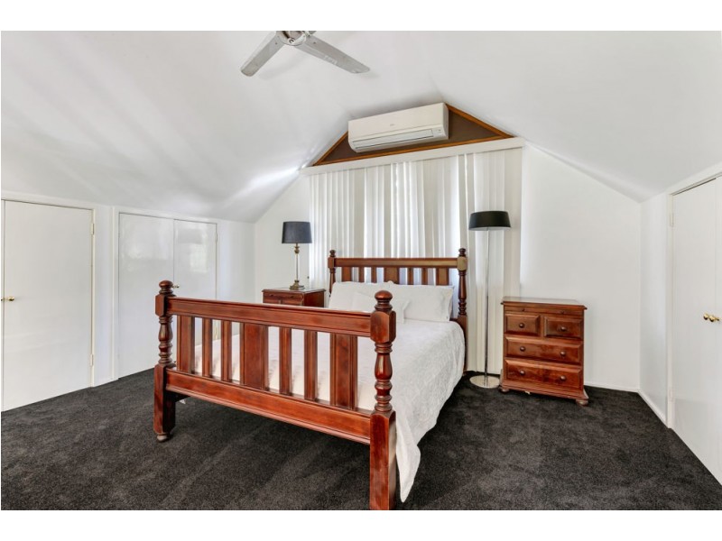 302 Toogood Road, Bayview Heights QLD 4868