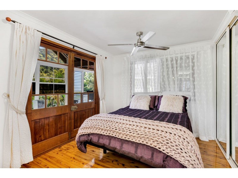 302 Toogood Road, Bayview Heights QLD 4868