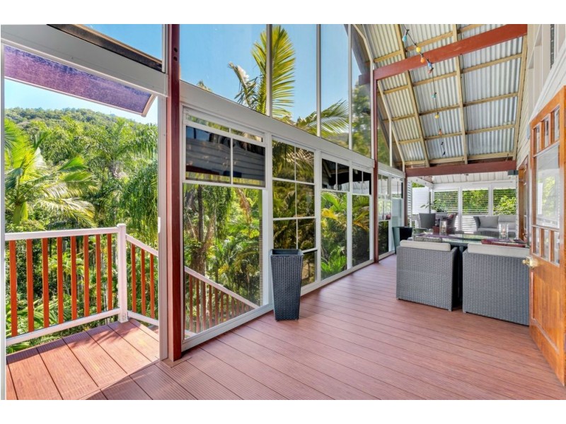 302 Toogood Road, Bayview Heights QLD 4868