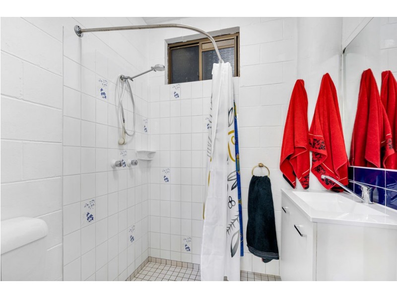 302 Toogood Road, Bayview Heights QLD 4868