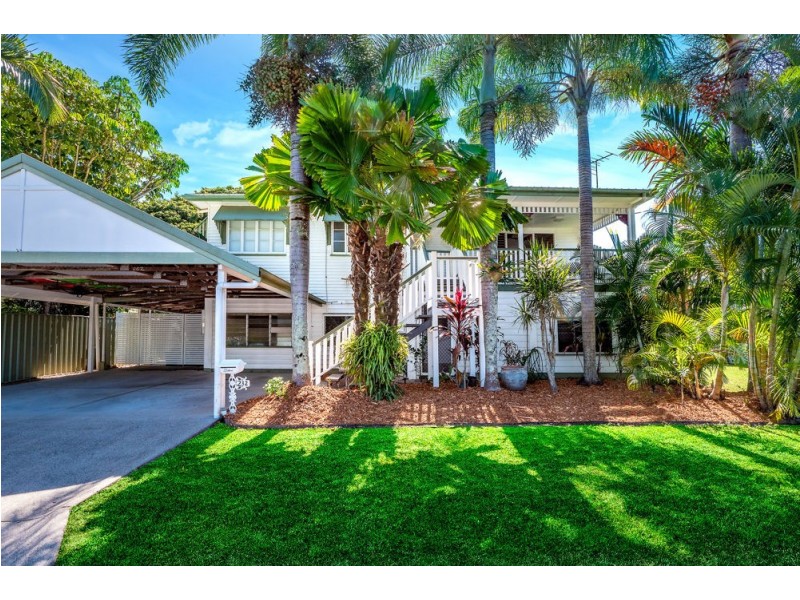 232 Woodward Street, Whitfield QLD 4870