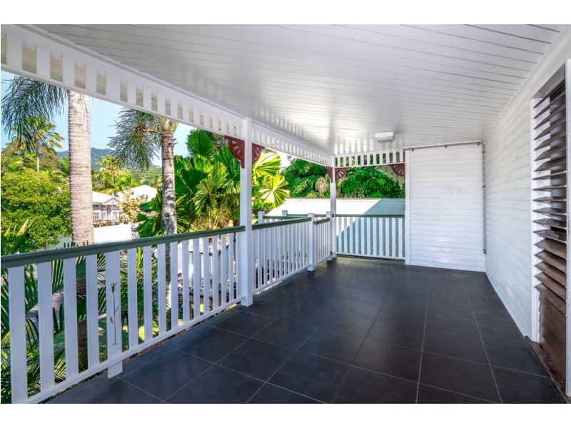 232 Woodward Street, Whitfield QLD 4870