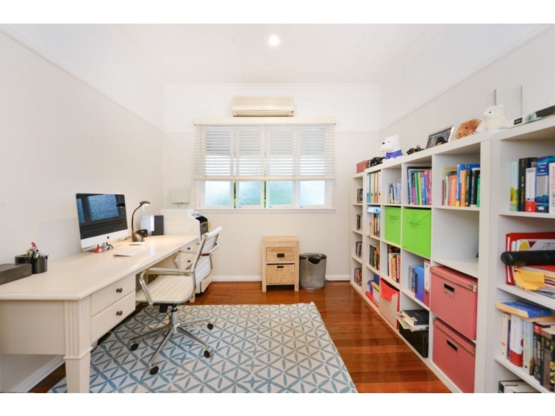 232 Woodward Street, Whitfield QLD 4870