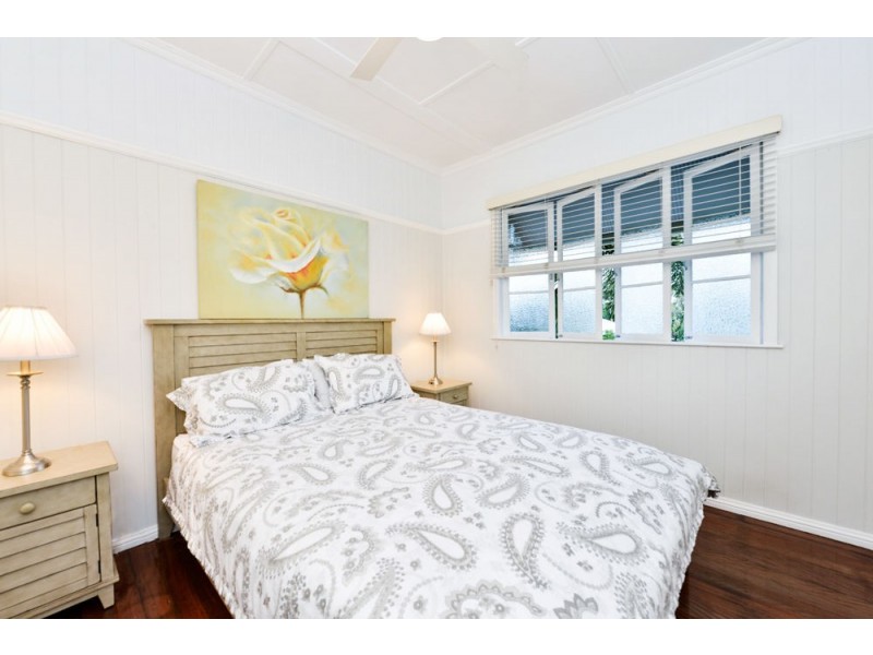 232 Woodward Street, Whitfield QLD 4870