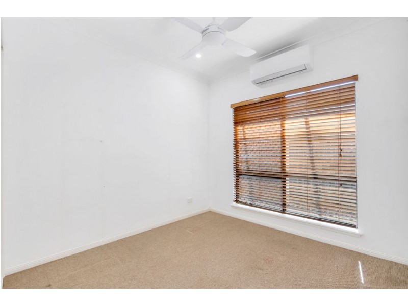 44 Savannah Street, Palm Cove QLD 4879