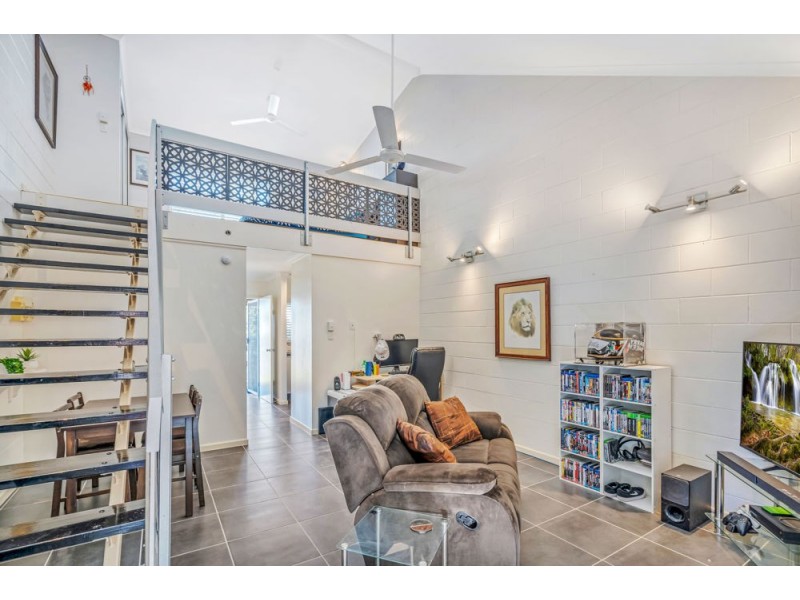 14/15-19 Keith Street, Whitfield QLD 4870