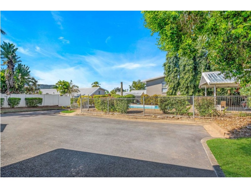 14/15-19 Keith Street, Whitfield QLD 4870