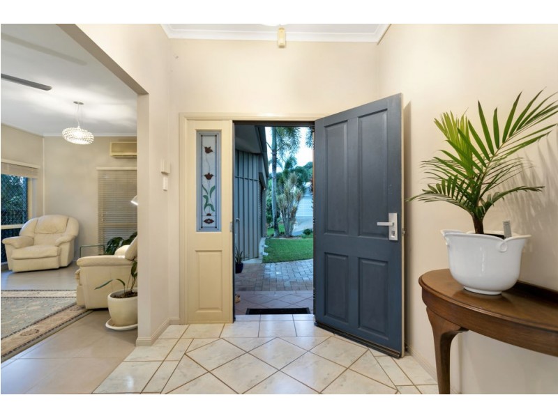 36 Gloucester Street, Whitfield QLD 4870