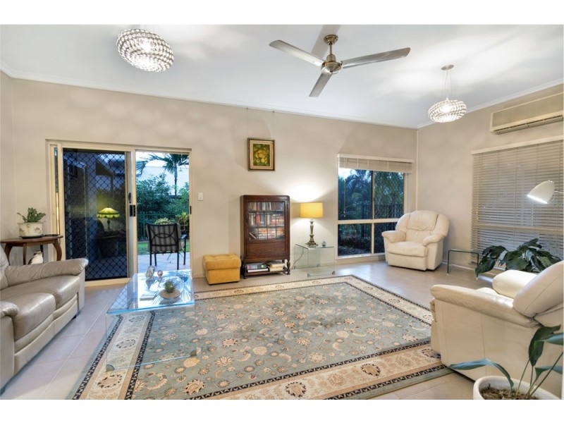 36 Gloucester Street, Whitfield QLD 4870