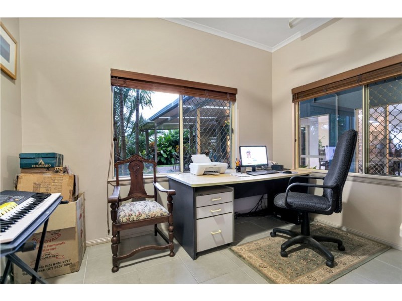 36 Gloucester Street, Whitfield QLD 4870