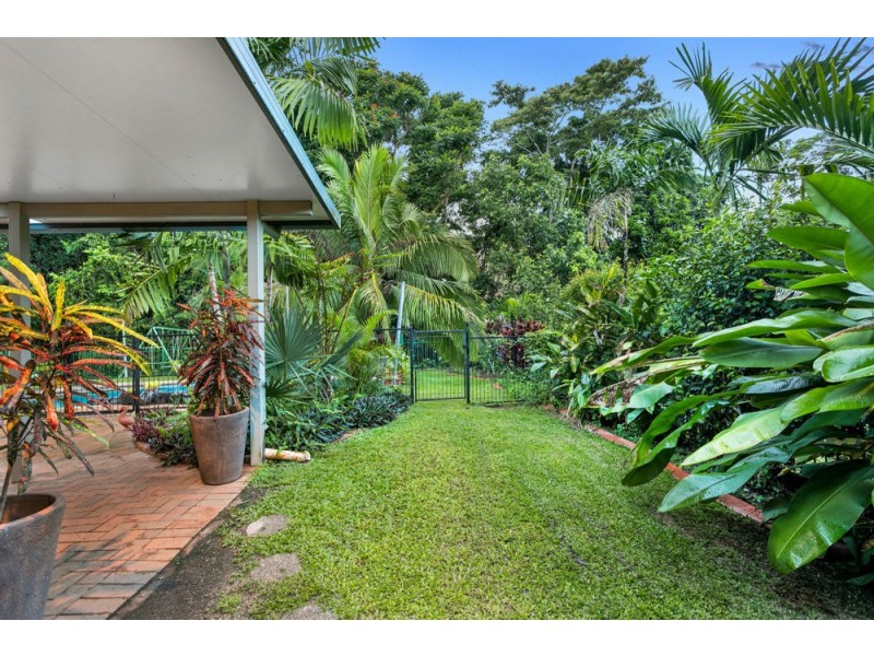 36 Gloucester Street, Whitfield QLD 4870