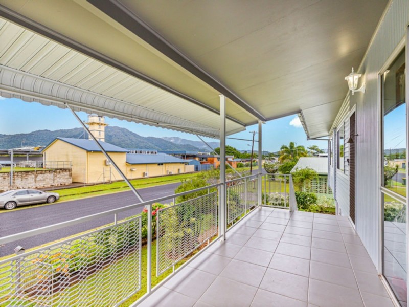 20 Grogan Street, Westcourt QLD 4870