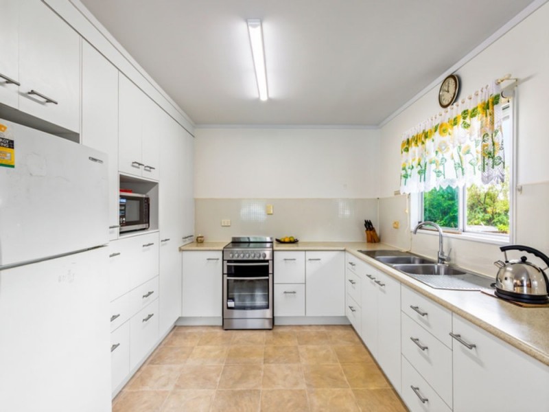 20 Grogan Street, Westcourt QLD 4870