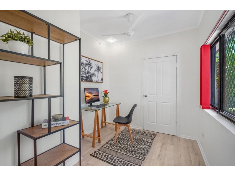 199 Jensen Street, Whitfield QLD 4870