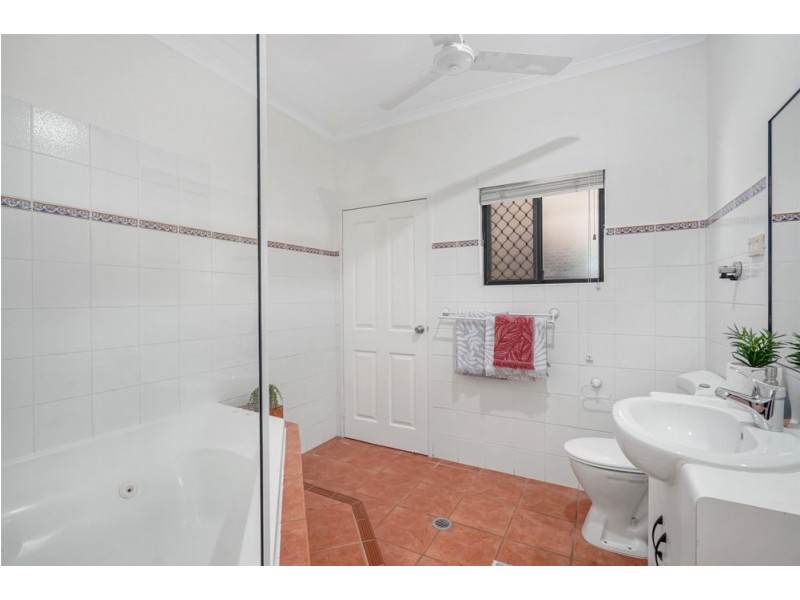 199 Jensen Street, Whitfield QLD 4870