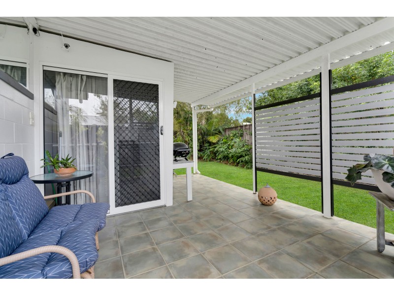 2/10 Ireland Crescent, Whitfield QLD 4870