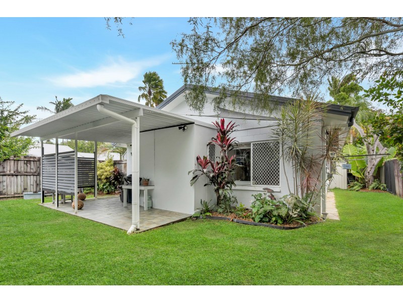 2/10 Ireland Crescent, Whitfield QLD 4870