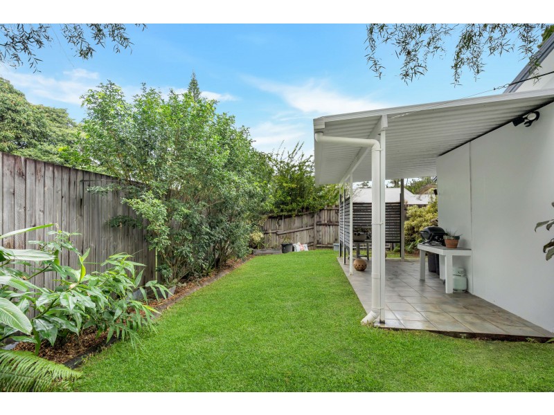 2/10 Ireland Crescent, Whitfield QLD 4870