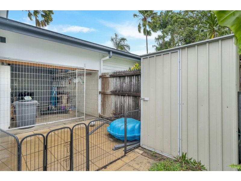 2/10 Ireland Crescent, Whitfield QLD 4870