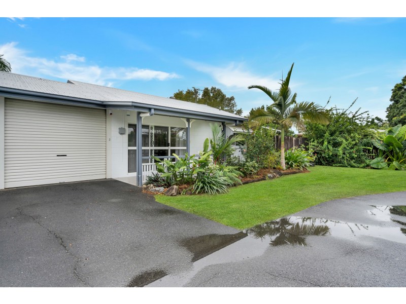 2/10 Ireland Crescent, Whitfield QLD 4870