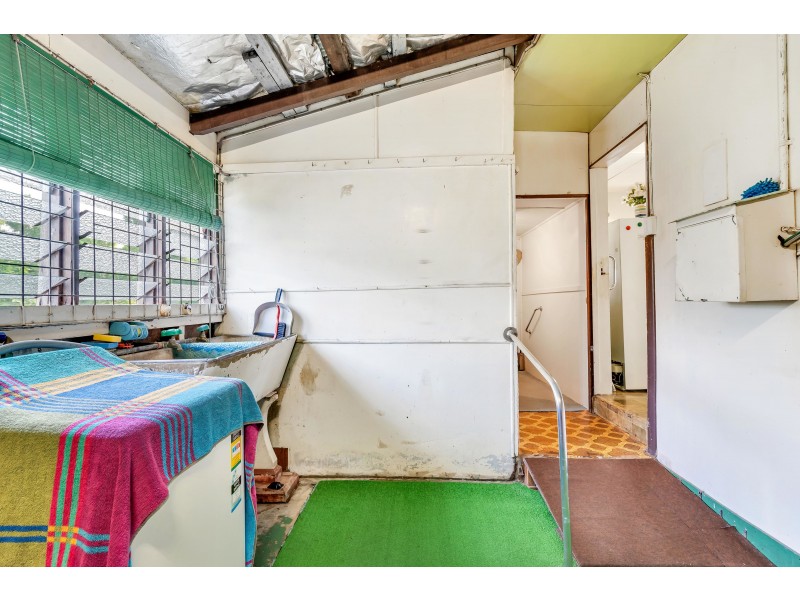 11 Abel Street, Manunda QLD 4870