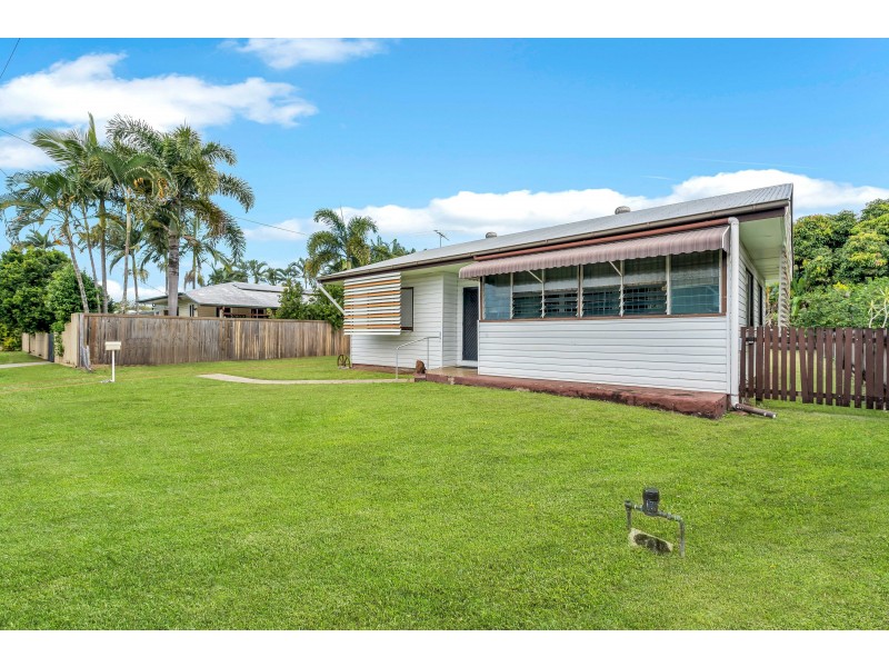 11 Abel Street, Manunda QLD 4870
