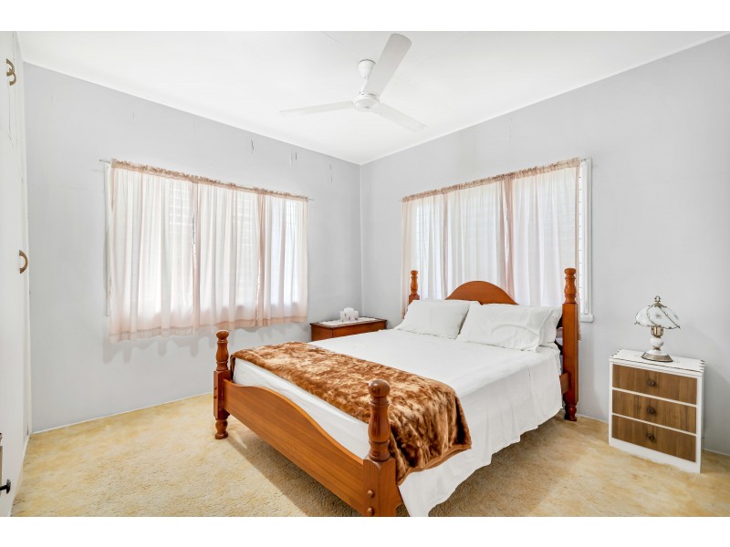 11 Abel Street, Manunda QLD 4870