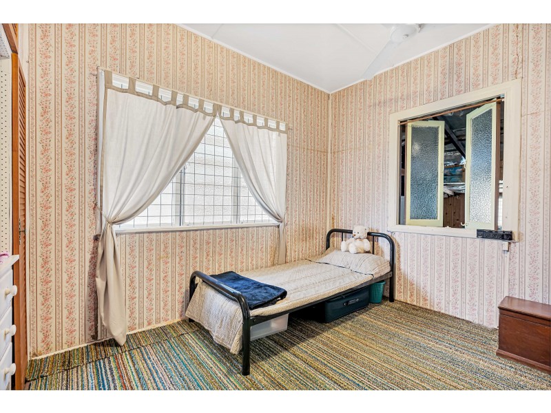 11 Abel Street, Manunda QLD 4870