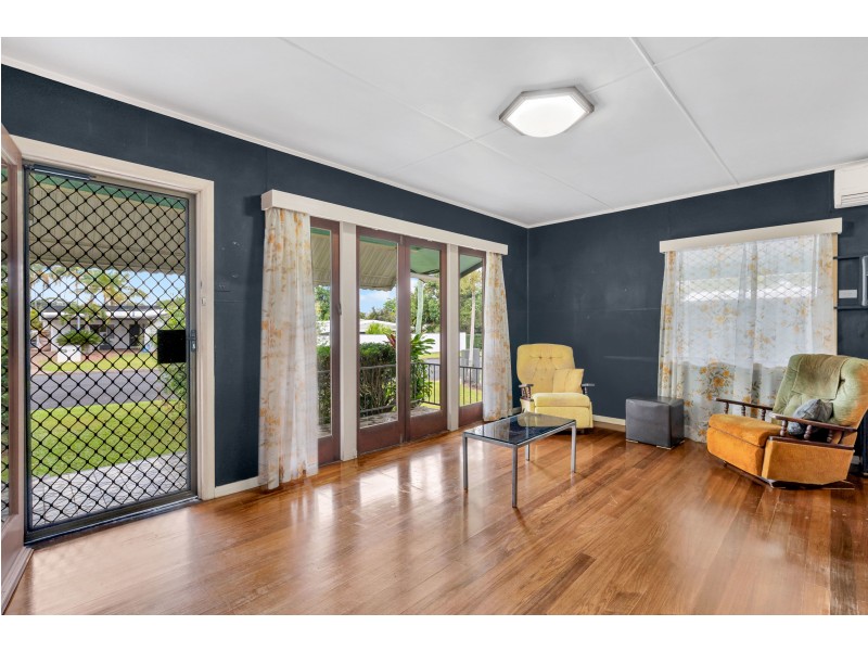 201 Jensen Street, Whitfield QLD 4870