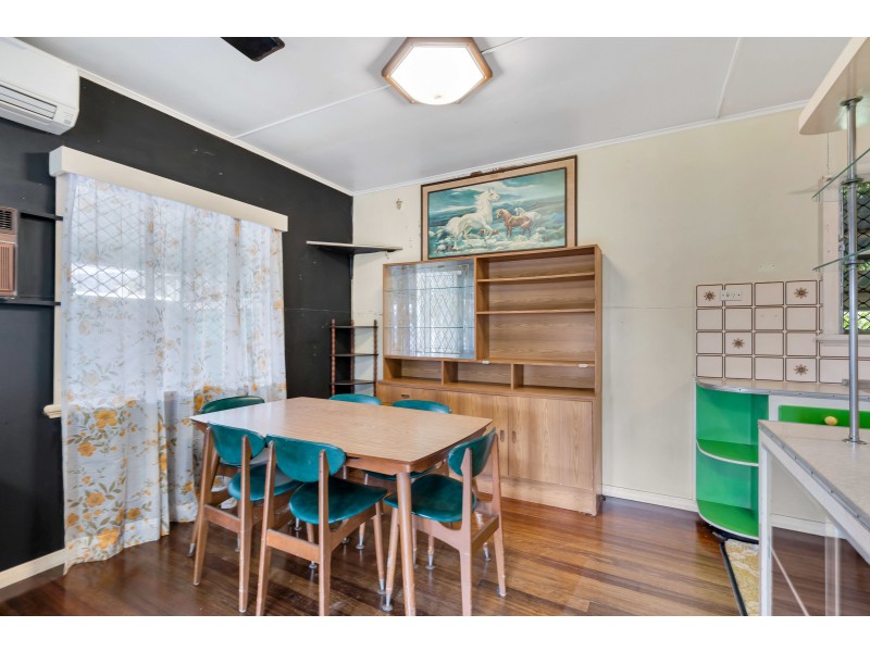 201 Jensen Street, Whitfield QLD 4870