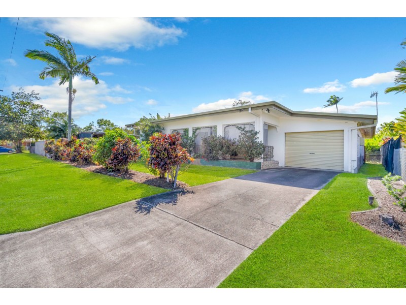 16 Melaleuca Street, Manunda QLD 4870