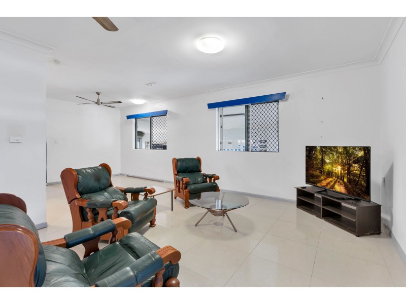 16 Melaleuca Street, Manunda QLD 4870